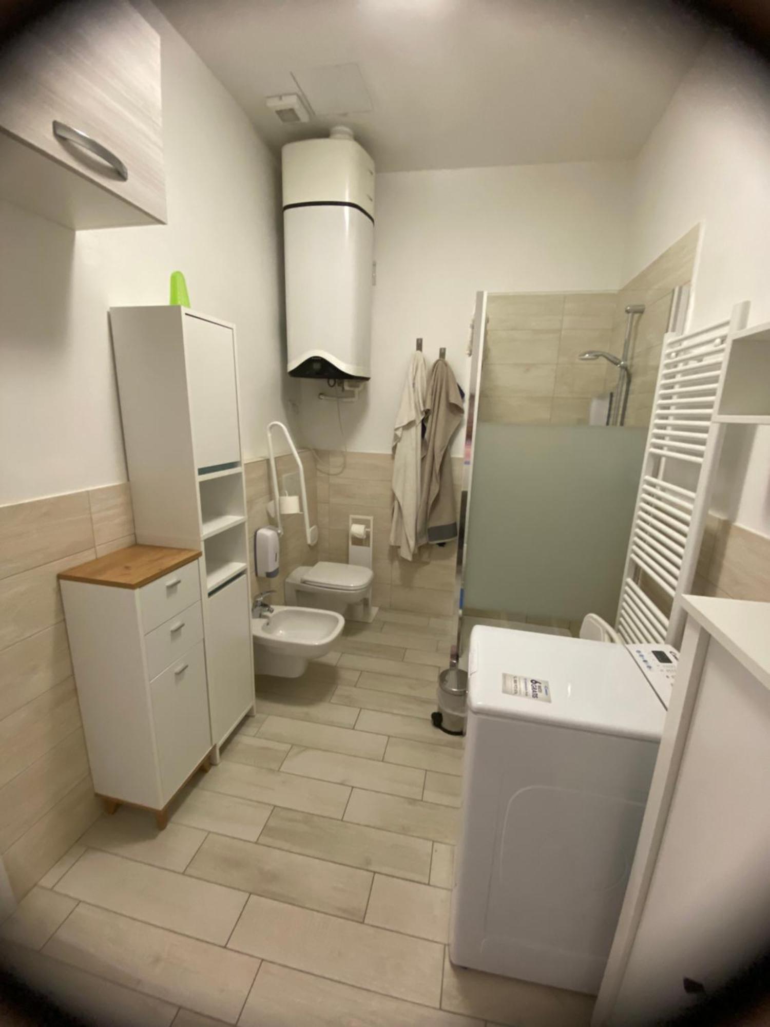 Appartamento House Apartment Tabe Centro 볼로냐 외부 사진